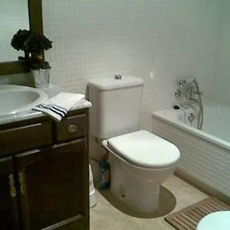 2 Bed With Pools And * ベラ